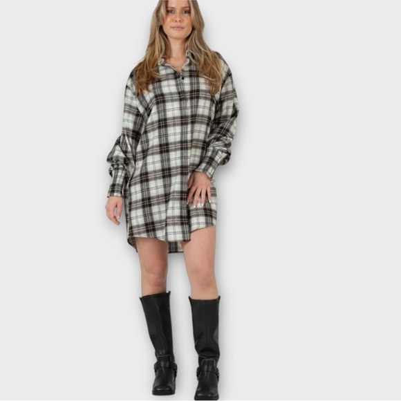 Lucca Flannel Shirt Dress in Blue Plaid Women’s Size L - Picture 1 of 7